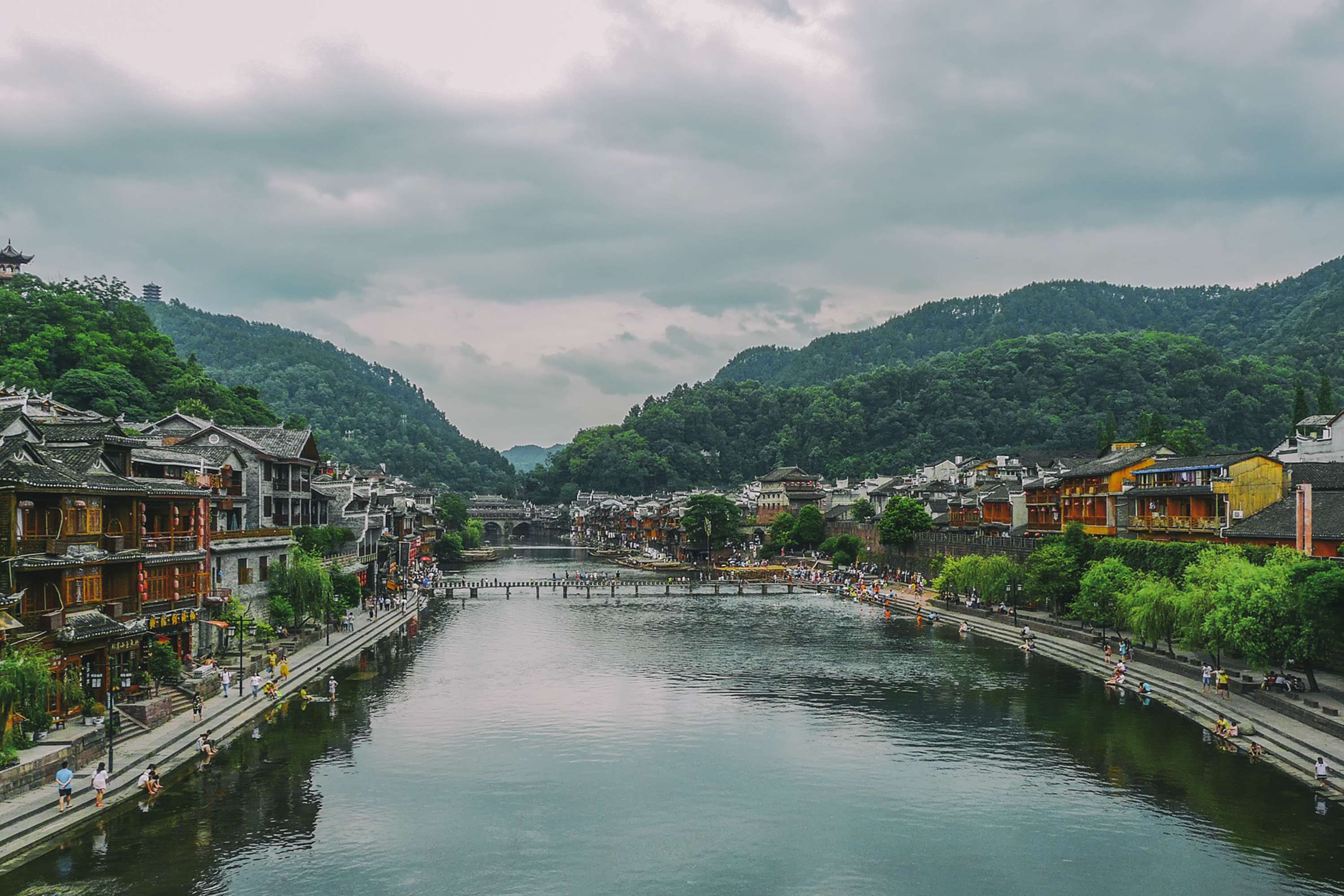 鳳凰古城旅遊區創建國家5A級旅遊景區旅遊形象設計